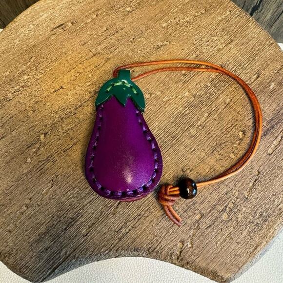 Genuine Leather EGGPLANT Bag Charm Crossbody Purse Bag NEW - Picture 3 of 5